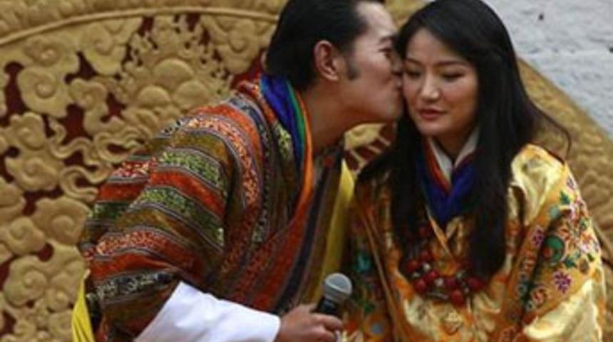 Tabuları yıkan &ouml;p&uuml;c&uuml;k