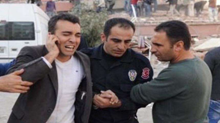 O baba bir kez daha yıkıldı