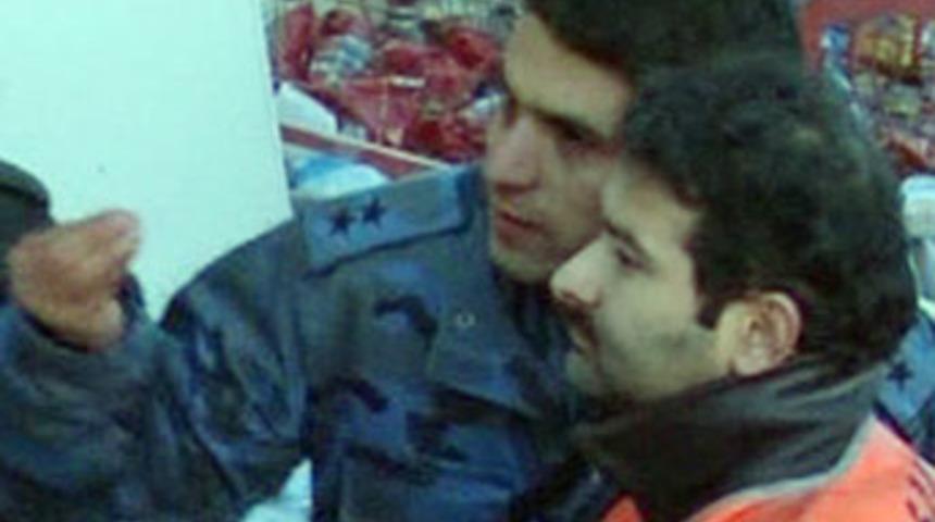 Nişanlısı kurtulan teğmenin sevinci