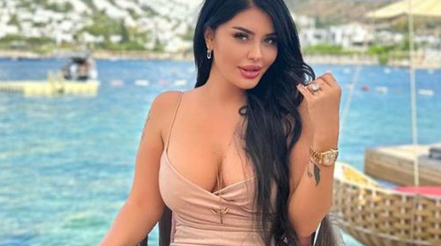 Ebru Polat 'Çok sinir oluyorum bu tür mesajlara' diyerek paylaştı