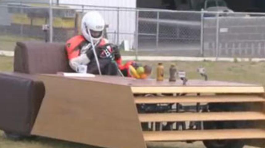 Bu "kanepe" saatte 163 kilometre yapıyor