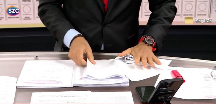 Fatih Portakal’dan canlı yayında oy kullanma provası! İlginç anlar yaşandı: ‘Çarşaf gibi 3 tane oy pusulası var’ G5