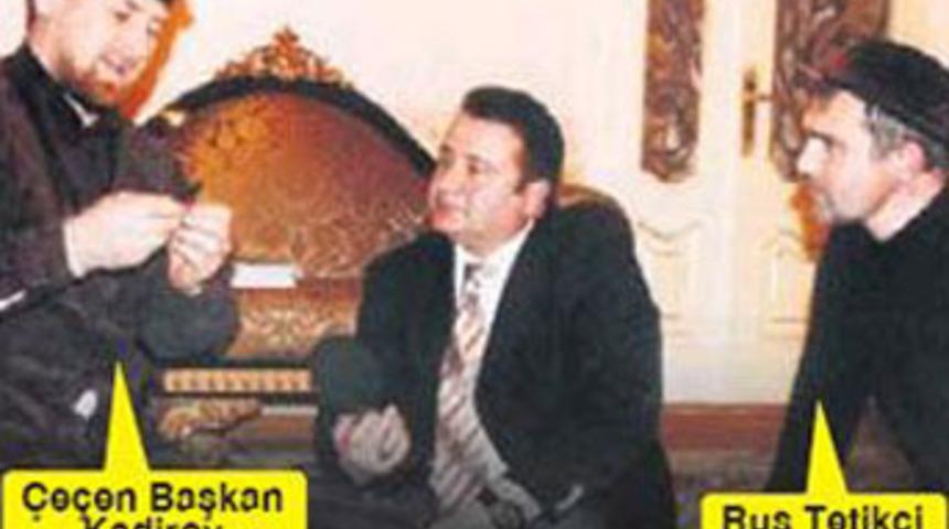 Katillerle aynı karede!