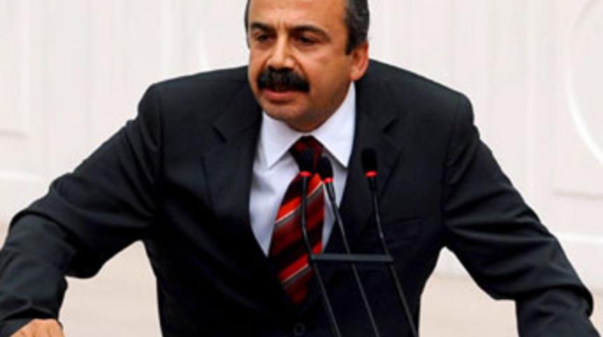 Sırrı Süreyya Önder'e şok cevap!