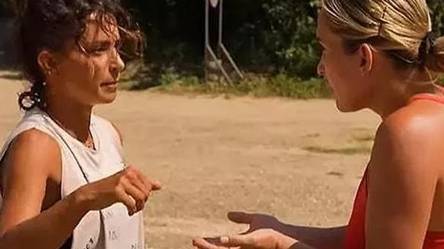 Diskalifiye nefreti... Survivor Seda'nın Pınar'a hareketi olay oldu! Pislik...