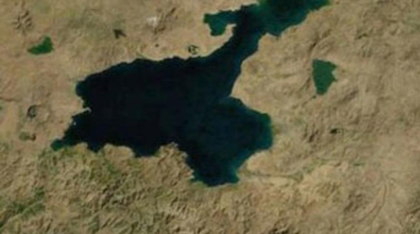 Deprem anında Van G&ouml;l&uuml; nasıl değişti?