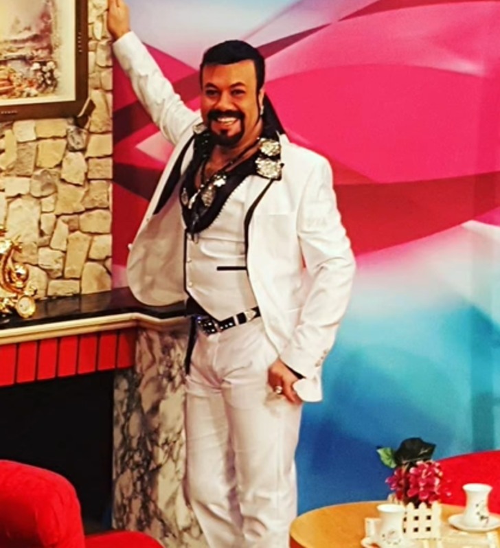 Servetiyle gündemdeydi! Kobra Murat'ın gençliği sosyal medyayı salladı