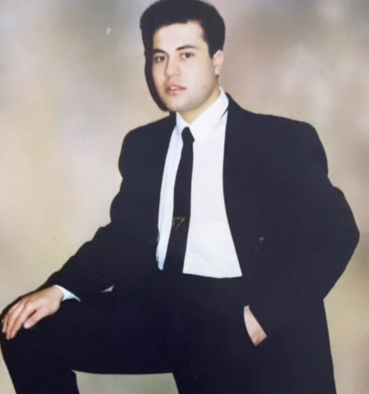 Servetiyle gündemdeydi! Kobra Murat'ın gençliği sosyal medyayı salladı