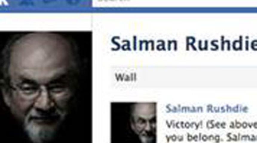 Salman R&uuml;şdi, Facebook'u yendi