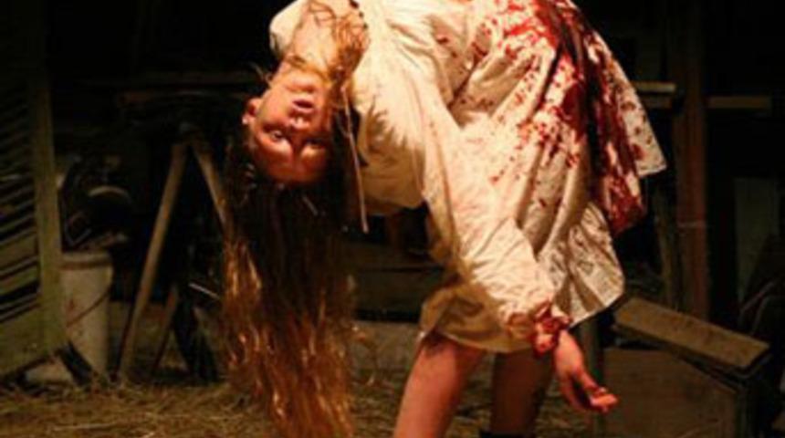 Şeytan &ccedil;ıkarma sonu oldu