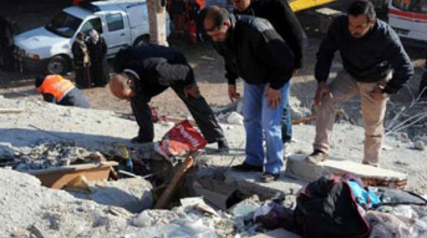 10 kuran kursu &ouml;ğrencisi g&ouml;&ccedil;&uuml;k altında &ouml;ld&uuml;