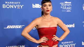 Katy Perry ne yaptın? Arkasını dönünce olanlar oldu... Gözlerim kanadı