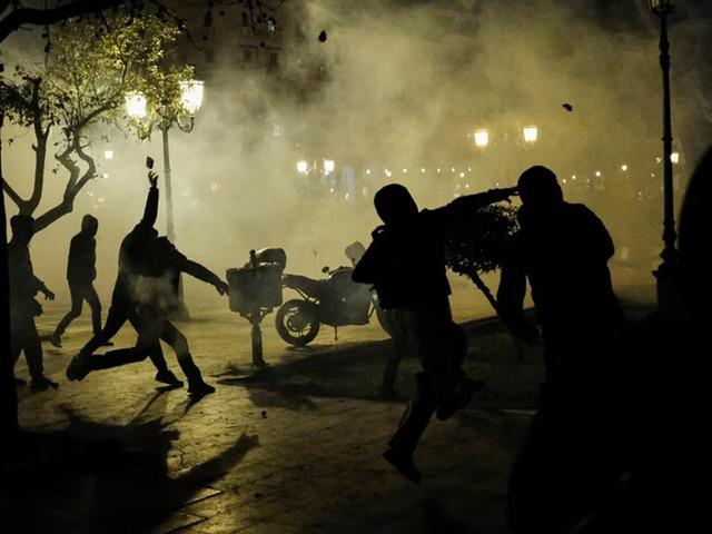 Roma-Brighton maçı öncesi iki taraftar bıçaklandı!