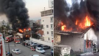 Antalya'da alev alev yanan gecekondu küle döndü! O anlar telefon kamerasına yansıdı