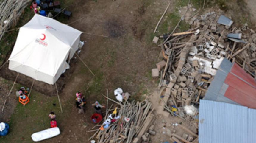 Kuş bakışı deprem