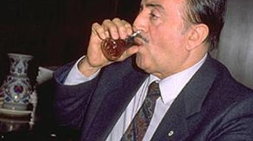 Cahit Aral hayatını kaybetti