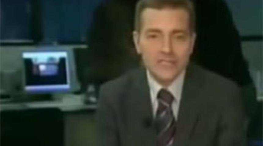 Arkada bir şeyler oluyor!