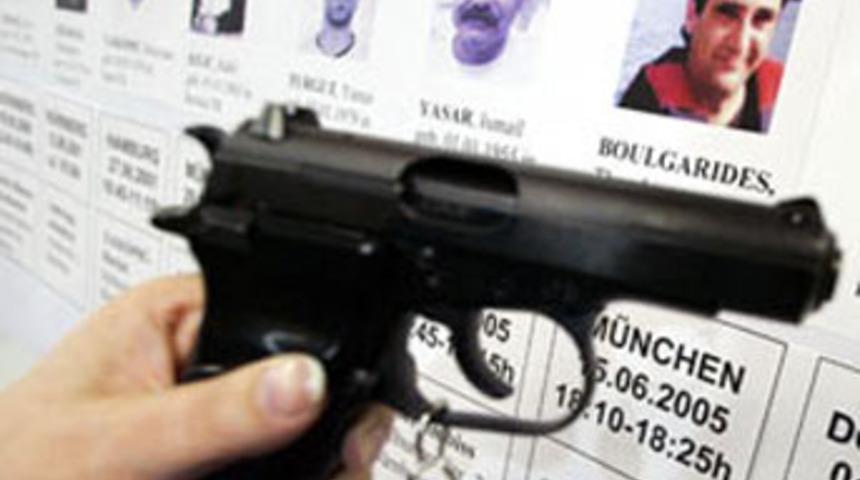 &Ccedil;ocuk yapabilecek T&uuml;rkleri &ouml;ld&uuml;rd&uuml;ler