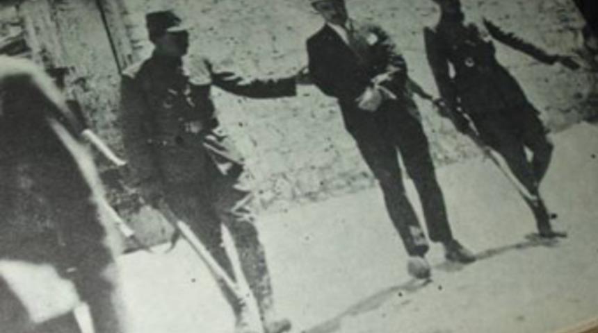 Arın&ccedil;'tan İstiklal Mahkemesi &ccedil;ıkışı!