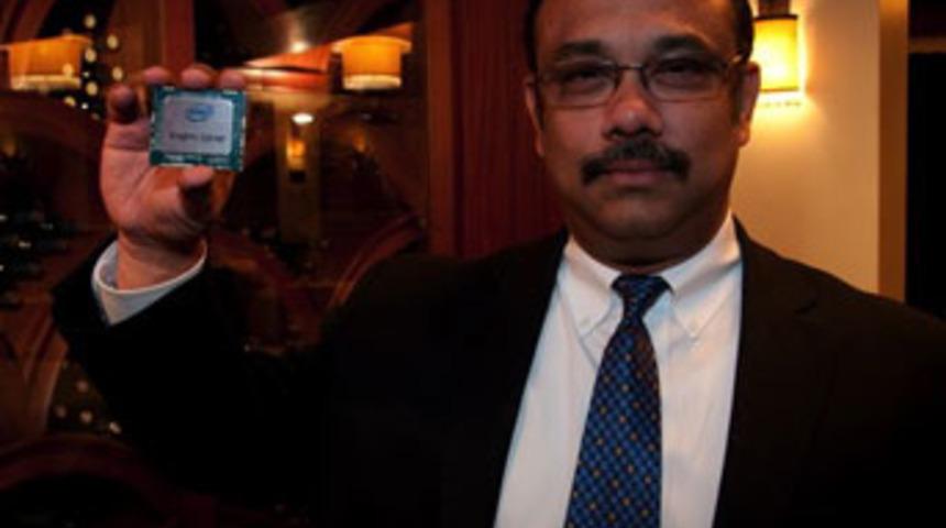 50 &ccedil;ekirdekli işlemci İntel&rsquo;den