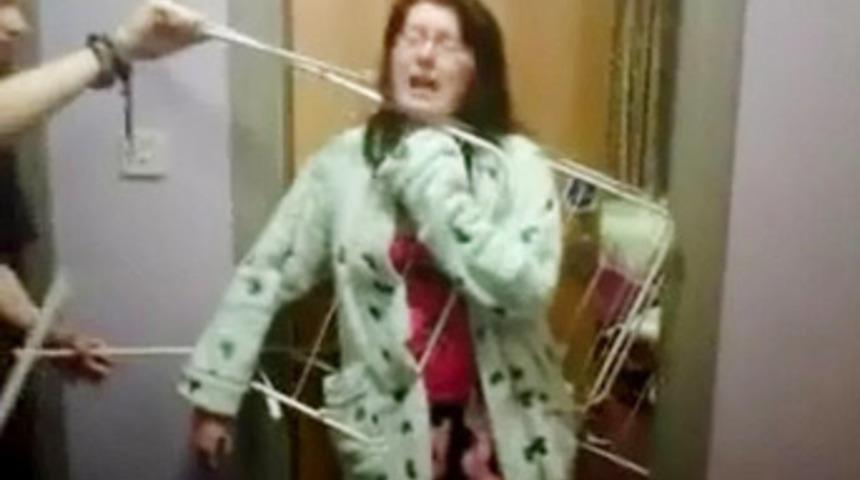 Kamp&uuml;ste dehşet