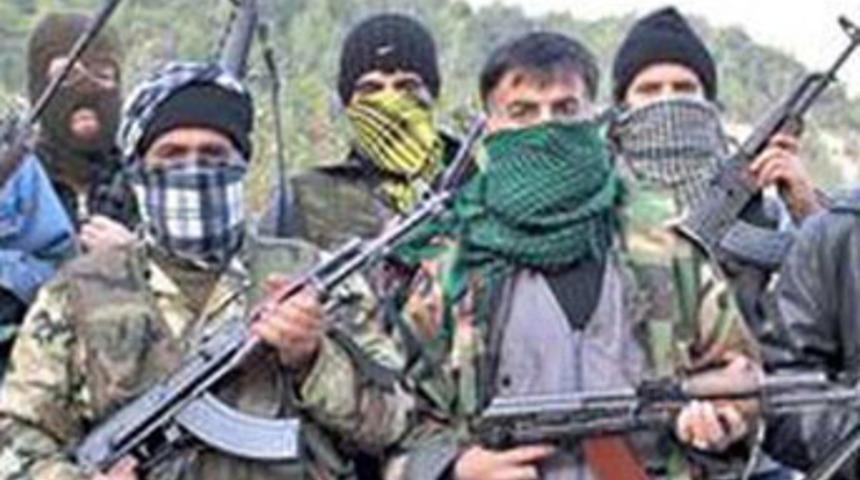 T&uuml;rkiye sınırında gizemli savaş&ccedil;ılar