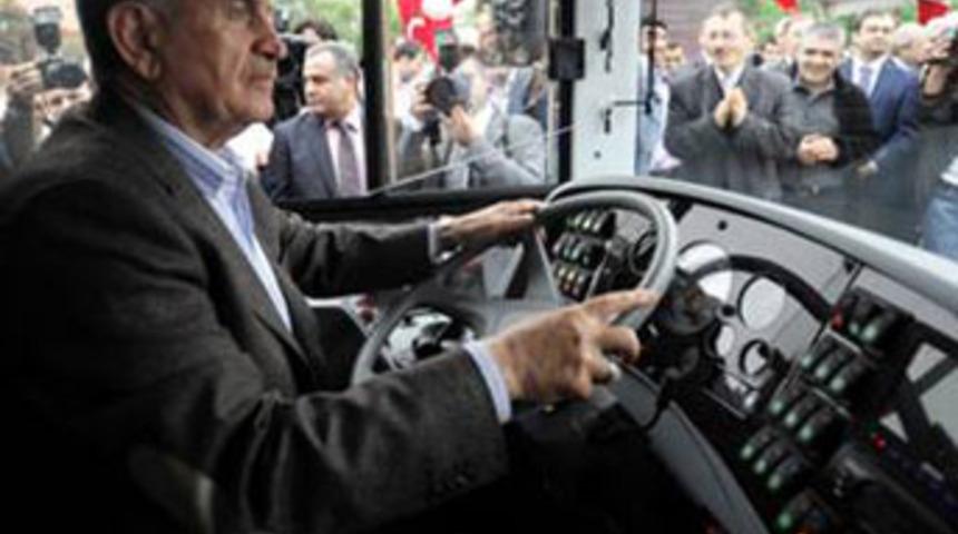 İstanbul'a 3 bin yeni otob&uuml;s geliyor