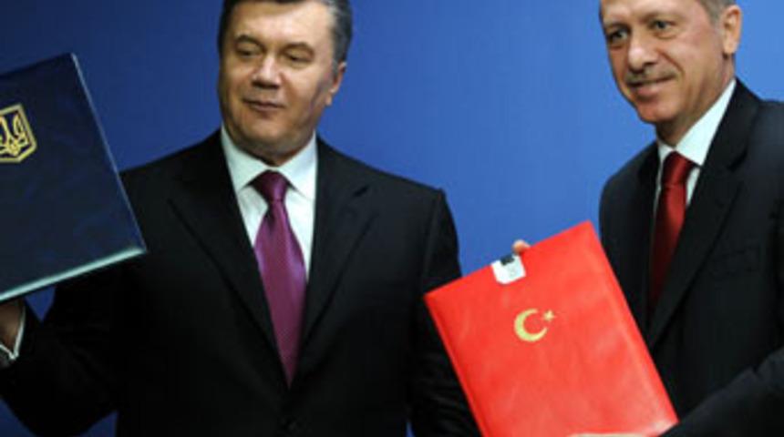 Bir &uuml;lkeyle daha vizeler kalktı