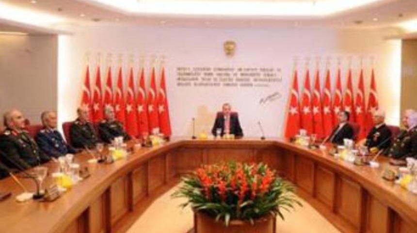 YAŞ'ta büyük kaos!