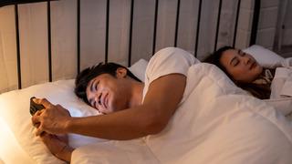 Mikro aldatma nedir? Mikro aldatma belirtileri ve davranışları nelerdir?