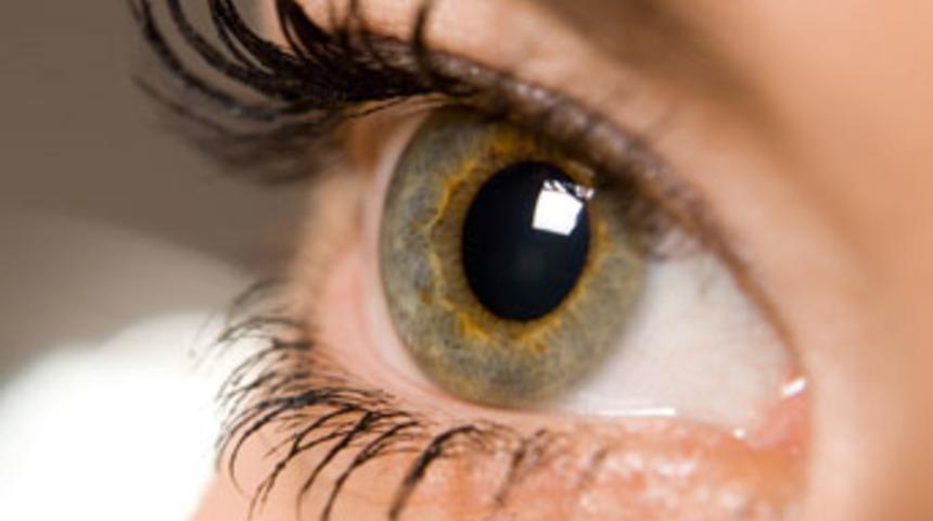 Kuru göz körlüğe yol açabilir!