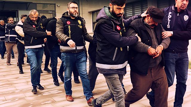 Altın alayım derken servetleri buhar oldu! Sosyal medyadaki kadın profillerine kandılar, çobanların ağına düştüler