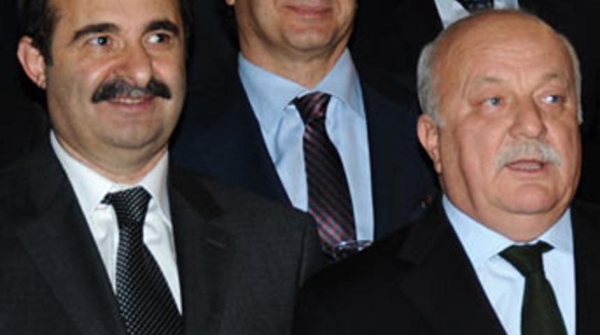 'Altyazı geçiyor bizi gözaltına almışlar'