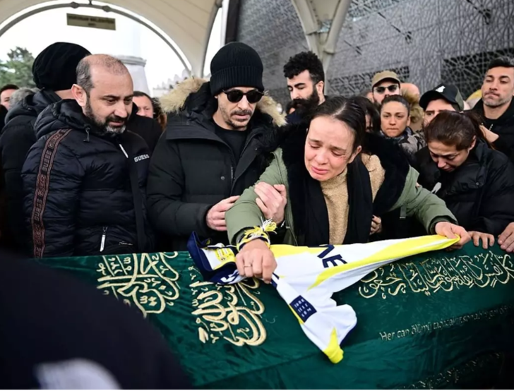 Yakın arkadaşını feci kazada kaybetmişti! Yunus Günçe, gözyaşlarına boğuldu: "Haberi hazmedemiyorum" G2