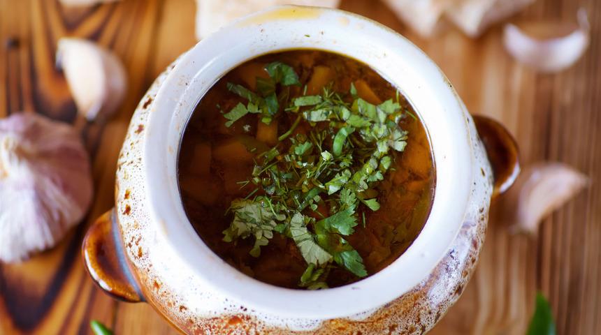 Sadece 1 haftada 4 kilo verdiren i&ccedil;ecek! T&uuml;m g&uuml;n t&uuml;ketince cayır cayır yağ yakıyor