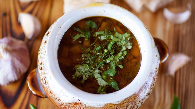 Sadece 1 haftada 4 kilo verdiren içecek! Tüm gün tüketince cayır cayır yağ yakıyor