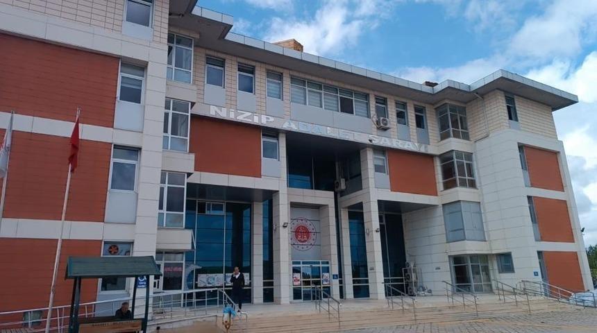 Depremde 51 kişinin öldüğü binanın firari sanık kardeşleri hakkında Interpol kararı