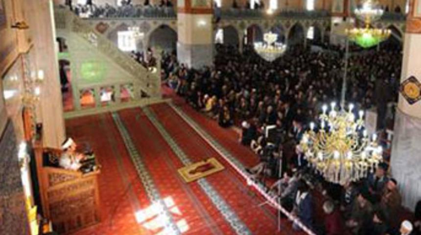 'AB istedi, ayet &ccedil;ıkarıldı'