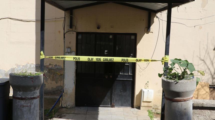 Bu acıya yürek dayanmaz! İşe gitmek için uyandı, annesi ve kardeşinin cesediyle karşılaştı