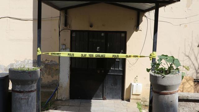 Bu acıya yürek dayanmaz! İşe gitmek için uyandı, annesi ve kardeşinin cesediyle karşılaştı