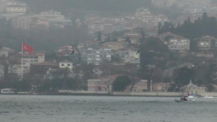 Nefes kesen gösteri! Kadın komandolar, 8 Mart'ta 15 Temmuz Şehitler Köprüsü'nden halatla iniş yaptı: İşte o anlar G1