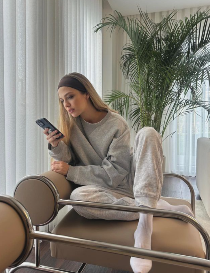 İbrahim Tatlıses'in gelini Yasemin Şefkatli'nin fit hali gündem oldu! Yapılan o yoruma kayıtsız kalamadı G3