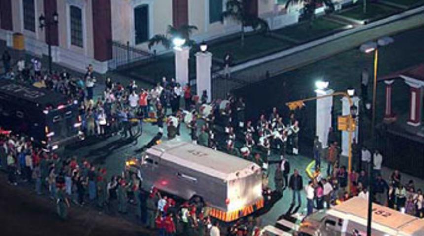 U&ccedil;ak dolusu altın Venezualla yolunda