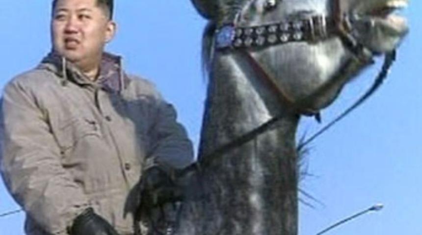 Kuzey Kore lideri efsaneleştiriliyor