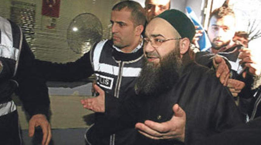 Cübbeli Ahmet Hoca tutuklandı