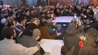 Metris önünde Cübbeli izdihamı