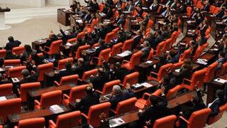 Meclis'i karıştıran 'müstehcen' soru