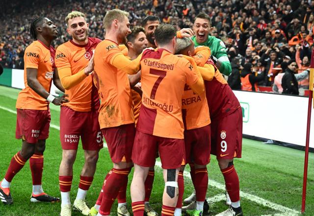 Rams Park'ta ilklerin gecesi! Kerem Demibay'ın yıldızlaştığı maçta Galatasaray, Çaykur Rizespor engelini 6 golle aştı...