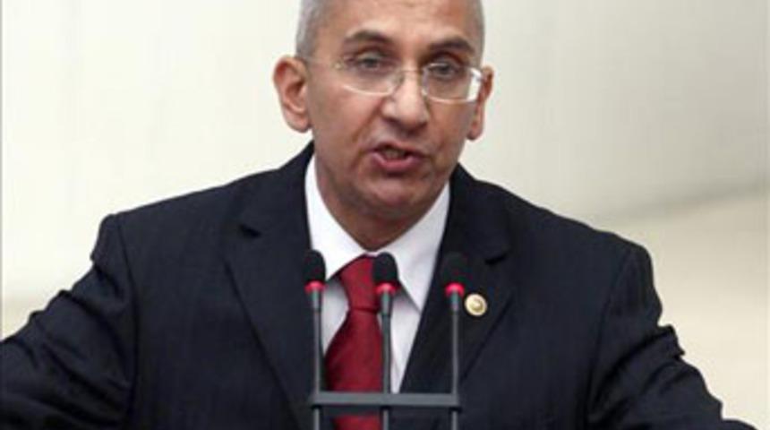 MHP, Antalya Milletvekili İrbe&ccedil;&rsquo;i ihra&ccedil; etti