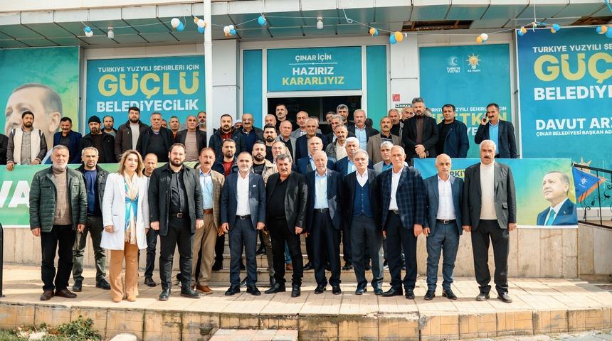 Diyarbakır'da CHP'li belediye başkan adayı, adaylıktan çekilip AK Parti'ye geçti